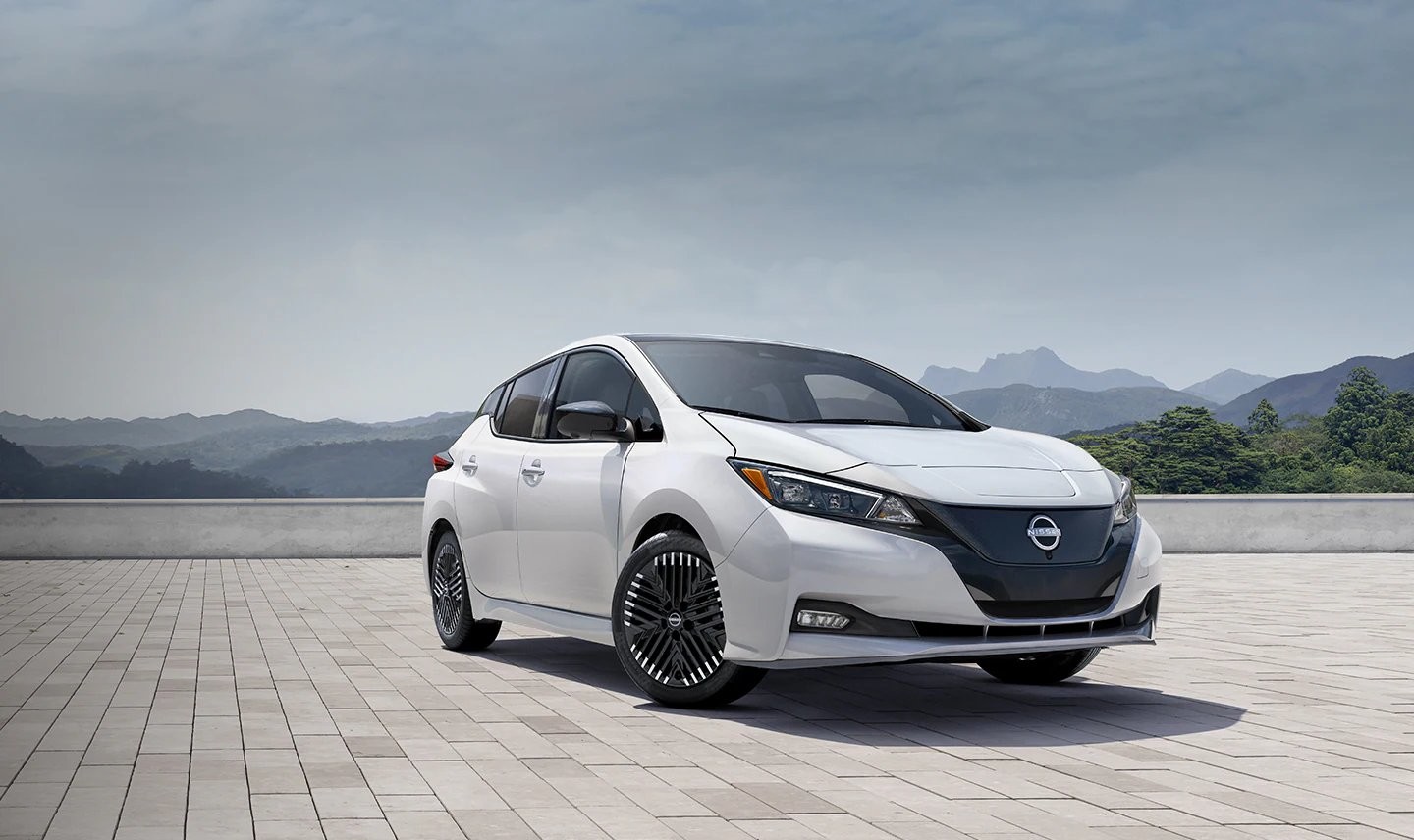 Без бензина с дальностью 180 миль для местных поездок на 2024 Nissan Leaf S хэтчбек новые энергетические автомобили