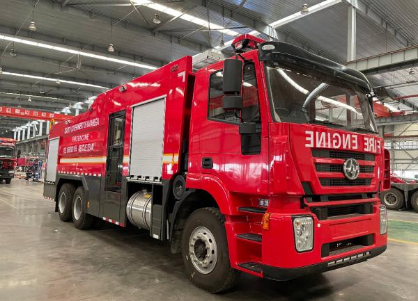 Caminhões de bombeiros de resgate pesados ​​profissionais 6X4 10000L com água e espuma