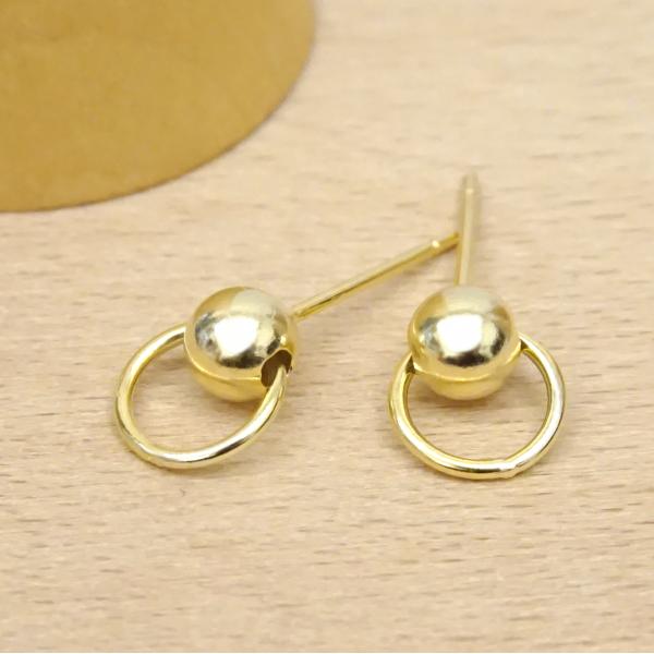 Beautiful Silver Cubic Zirconia Earrings / Fashion Silver Stud Earrings