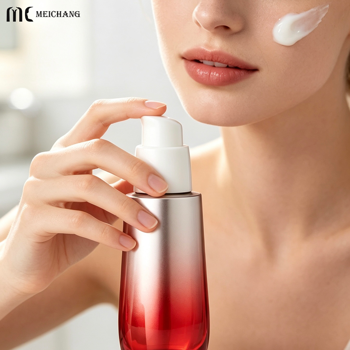 Chinese Style Embossed Glass Skincare Packaging Set with Gradient Finish , Custom Serum Bottle , Lotion Bottle & Cream Jar(MC-315)