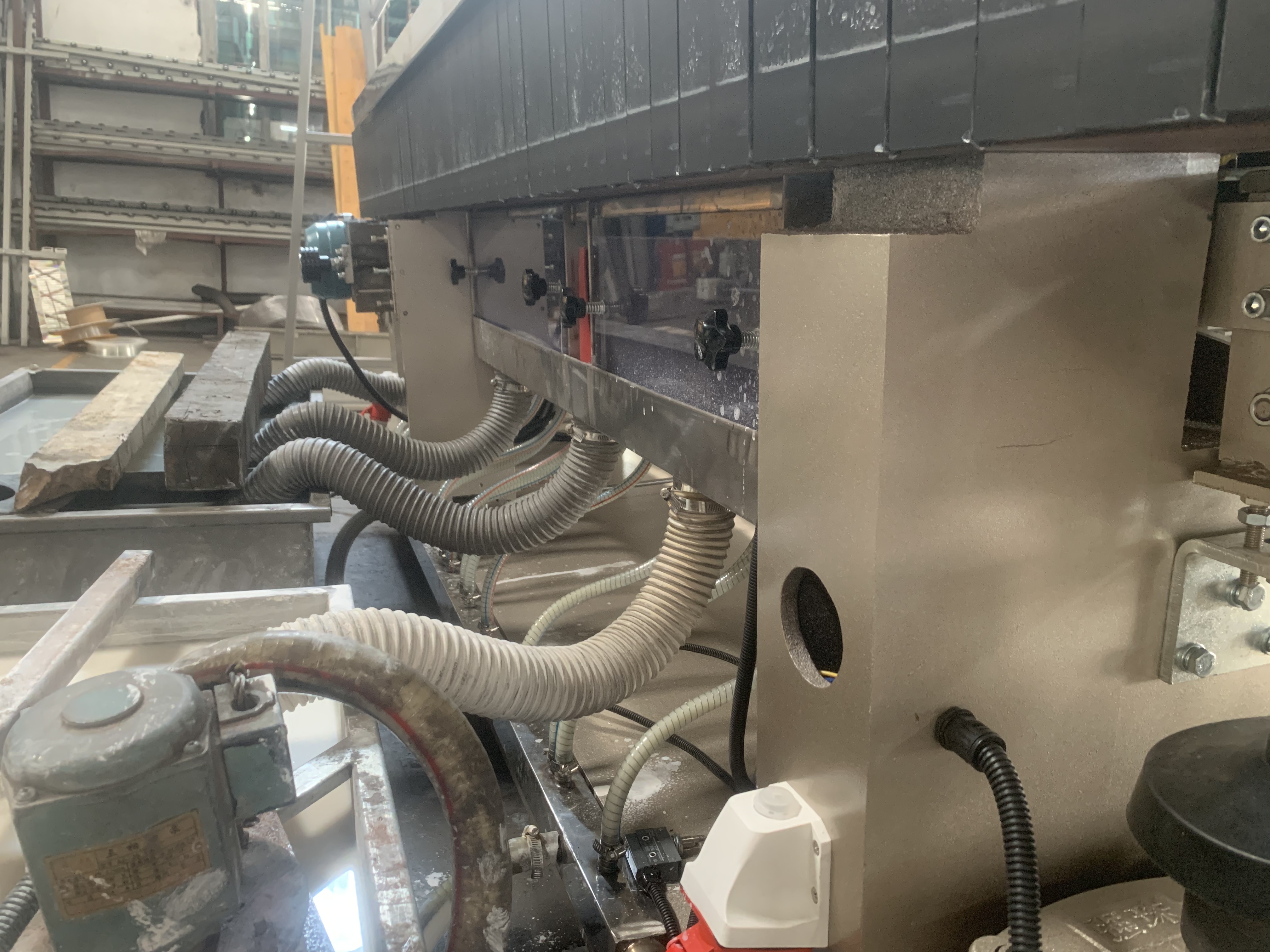 21kW Bevel Glass Machine High Precision Glass Beveling Polishing Machine 4000Kg