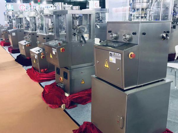 Fast Speed Candy Automatic Rotary Tablet Machine For Pill Pressing , Longlife