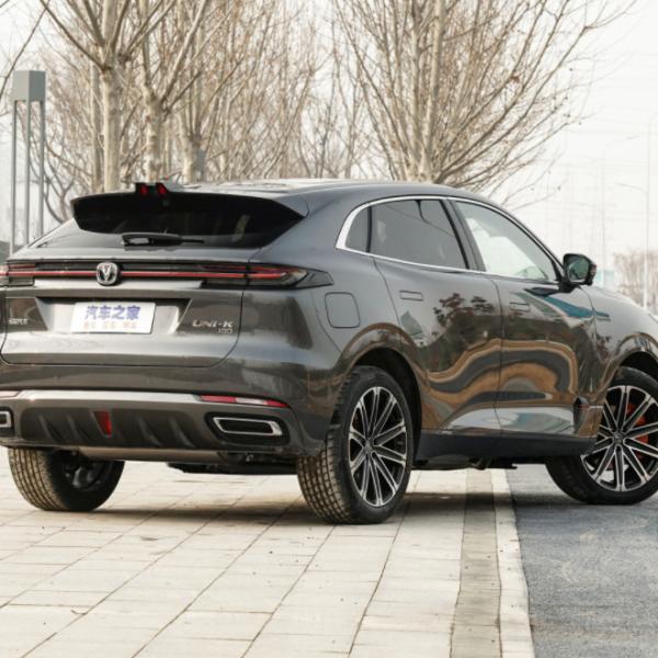 Carros usados pretos brancos de Changan uni K SUV dos carros de EV populares