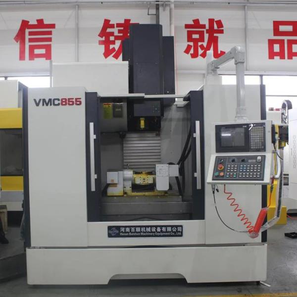 3 eixos centro de usinagem vertical Vmc Cnc latão de metal de torneamento