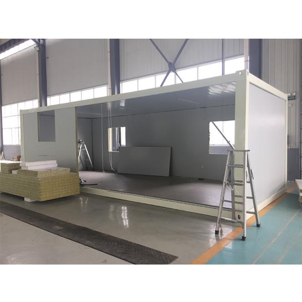 Real Estate Expandable Container House With 4 Bedroom  and Steel Door