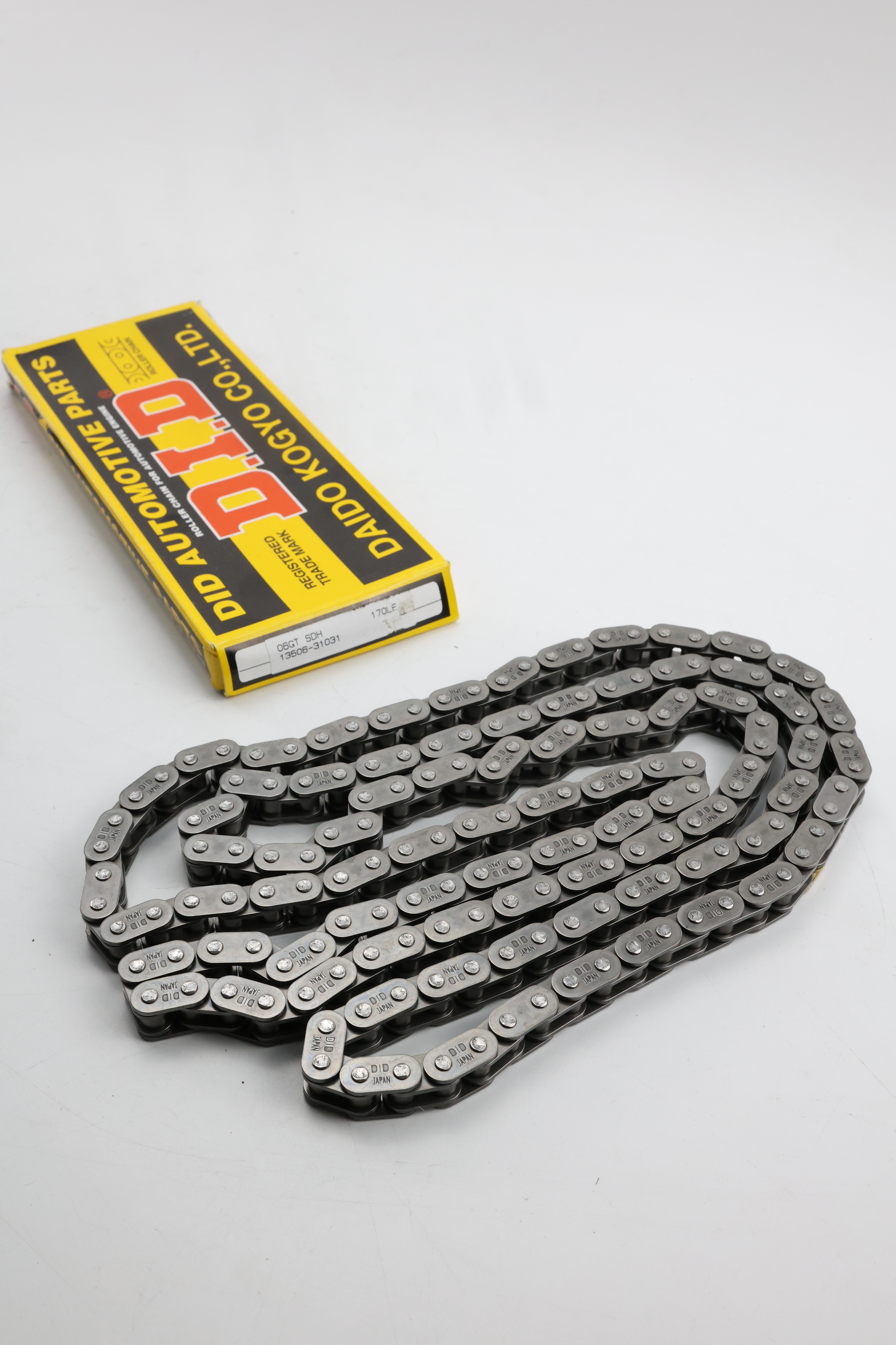 13506-31031 DID Timing Chain for GSU45/GRS182 with 920g Weight and Long Lifespan