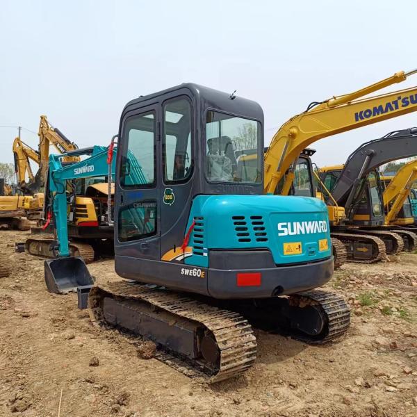 Excavadora hidráulica original de 6 toneladas SUNWARD SWE60E SWE70E