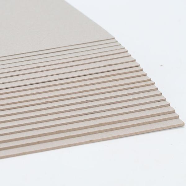 Carton de papier gris de pâte chimique-mécanique avec solution d'emballage de type pâte recyclée