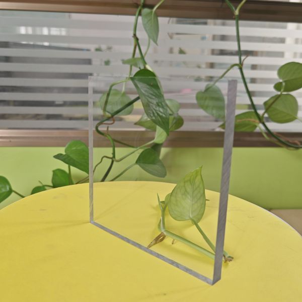 Polycarbonate Plastic Polycarbonate Sheet Thickness 0.8mm to 200mm Designed for Building Materials Roof Awning Wall Greenhouse Uses