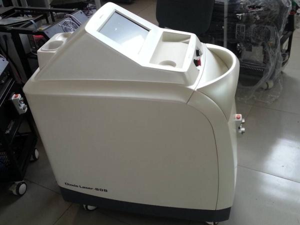 808 / 940nm Diode Laser Hair Removal Machine Laser Beauty Equipment