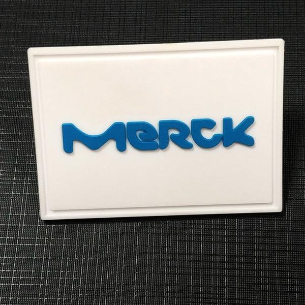 Logo Sewing Printed Applique Patches personalizado 3D marca insignias grabadas en relieve del silicón con etiqueta