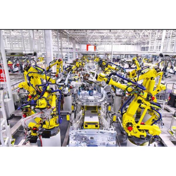Поворачивать частей CNC подвергая механической обработке латунный и филировать для оси