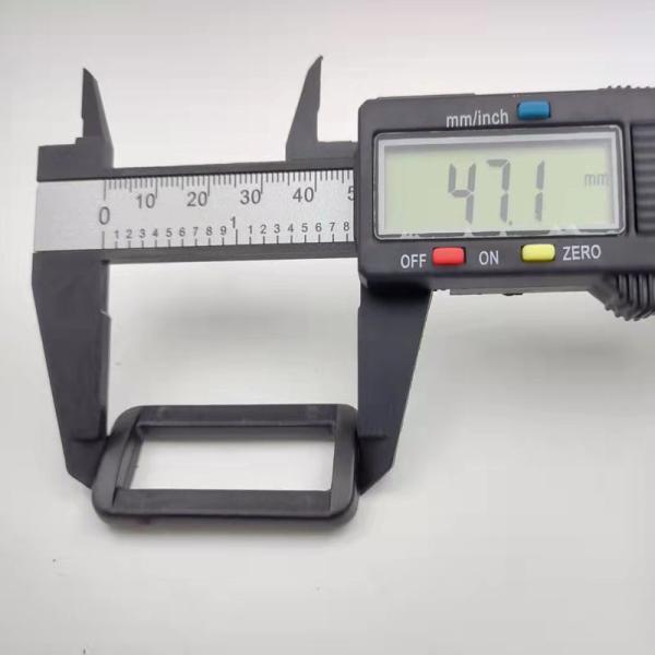 23.1mm*47.1mm Plastic Webbing Buckles L Shaped Backpack Strap Adjusters