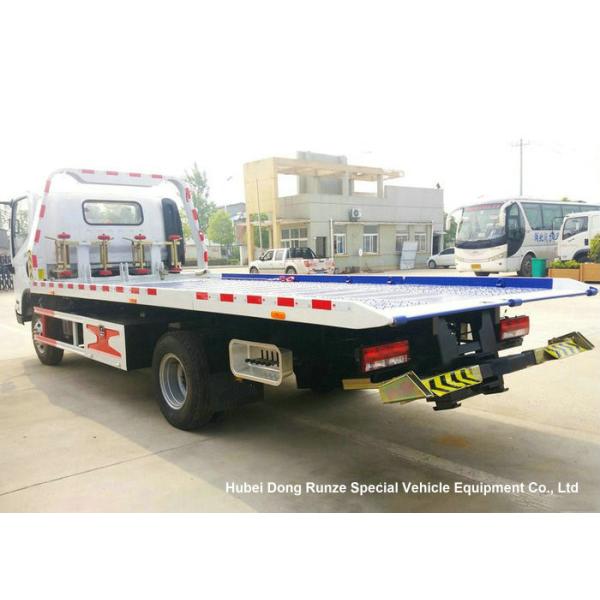 FAW 3 Ton Road Wrecker Tow Truck / Transporter Recovery Truck With Crane EURO 5