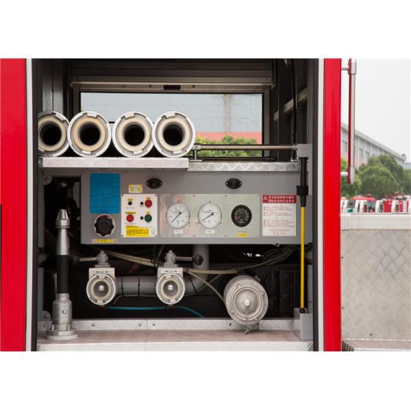 6X6 пожарная машина аэропорта двигателя привода 440kw для быстро спасая пассажиров воздушных судн