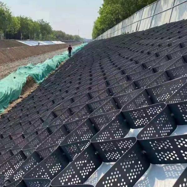 Expandable Geocell Solutions Soft Soil Stabilization 75mm Geocell Ground Grid For Driveway