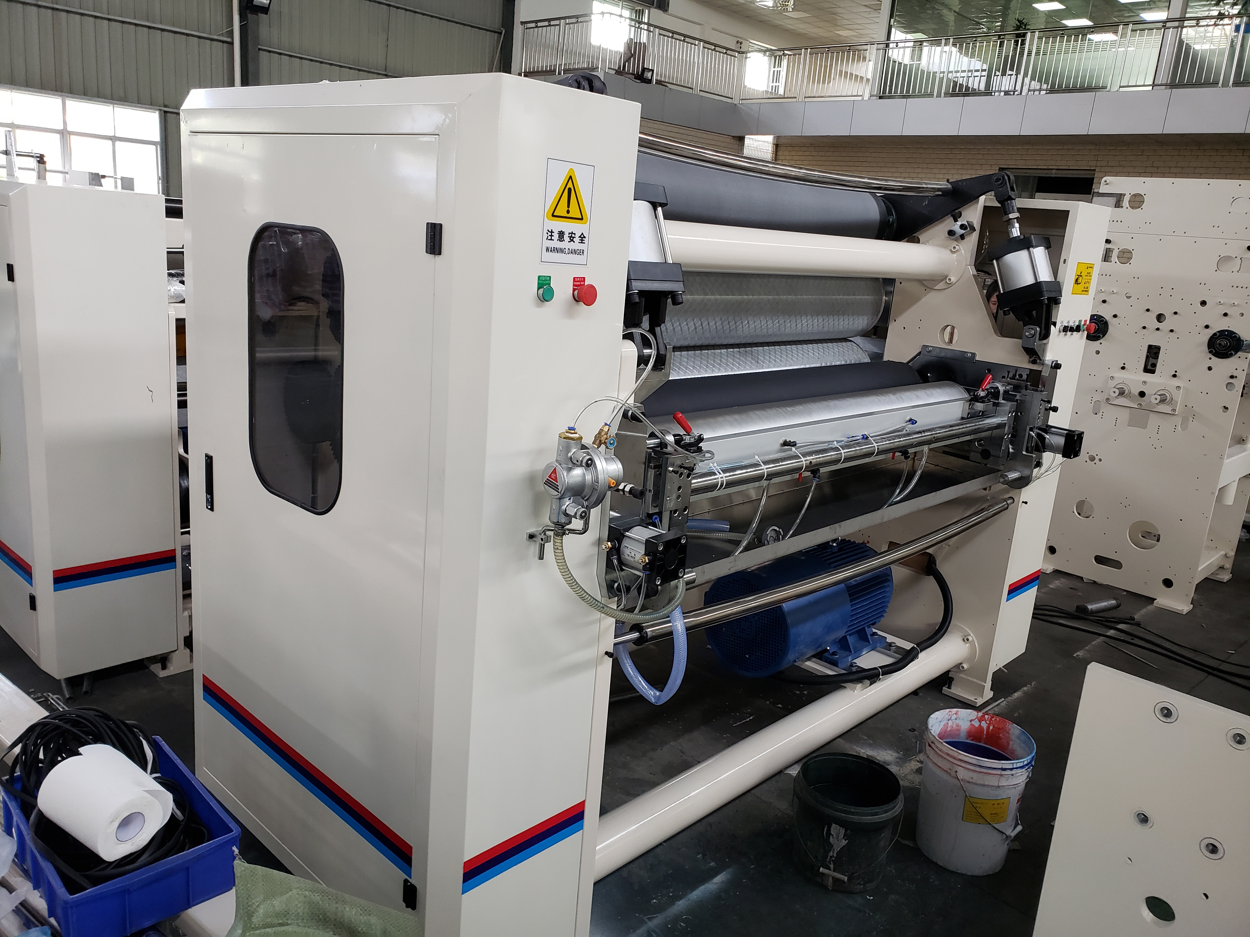 Автоматический PLC контролировал цену 230M/Min машины делать салфетки туалета