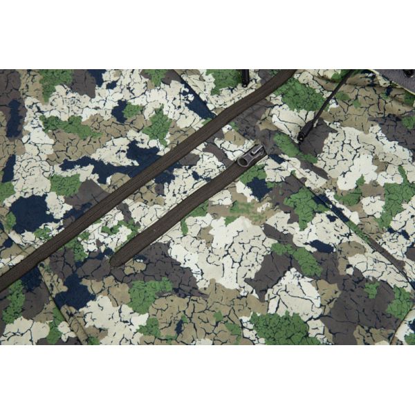 Men's Wind-Resistant Water-Repellent Camouflage Hunting Jacket with Fleece Lining and Adjustable Hood
