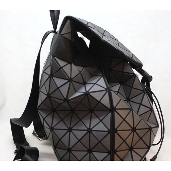 2016 European and American women new fashion diamond geometric triangle backpack