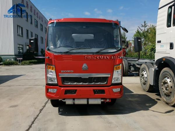 6000 Liter HOWO Light Truck Oil Fuel Tanker Truck 7.50R16
