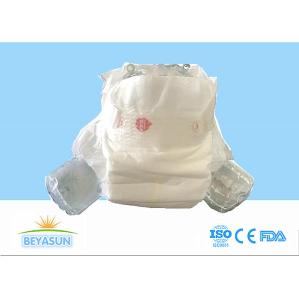 Пеленки крышки пусковой площадки младенческого младенца Promo Kirkland изменяя устранимые ранг