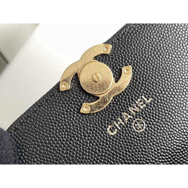 Classic Gold Double C Grain Leather Chanel 2way Bag AP3020