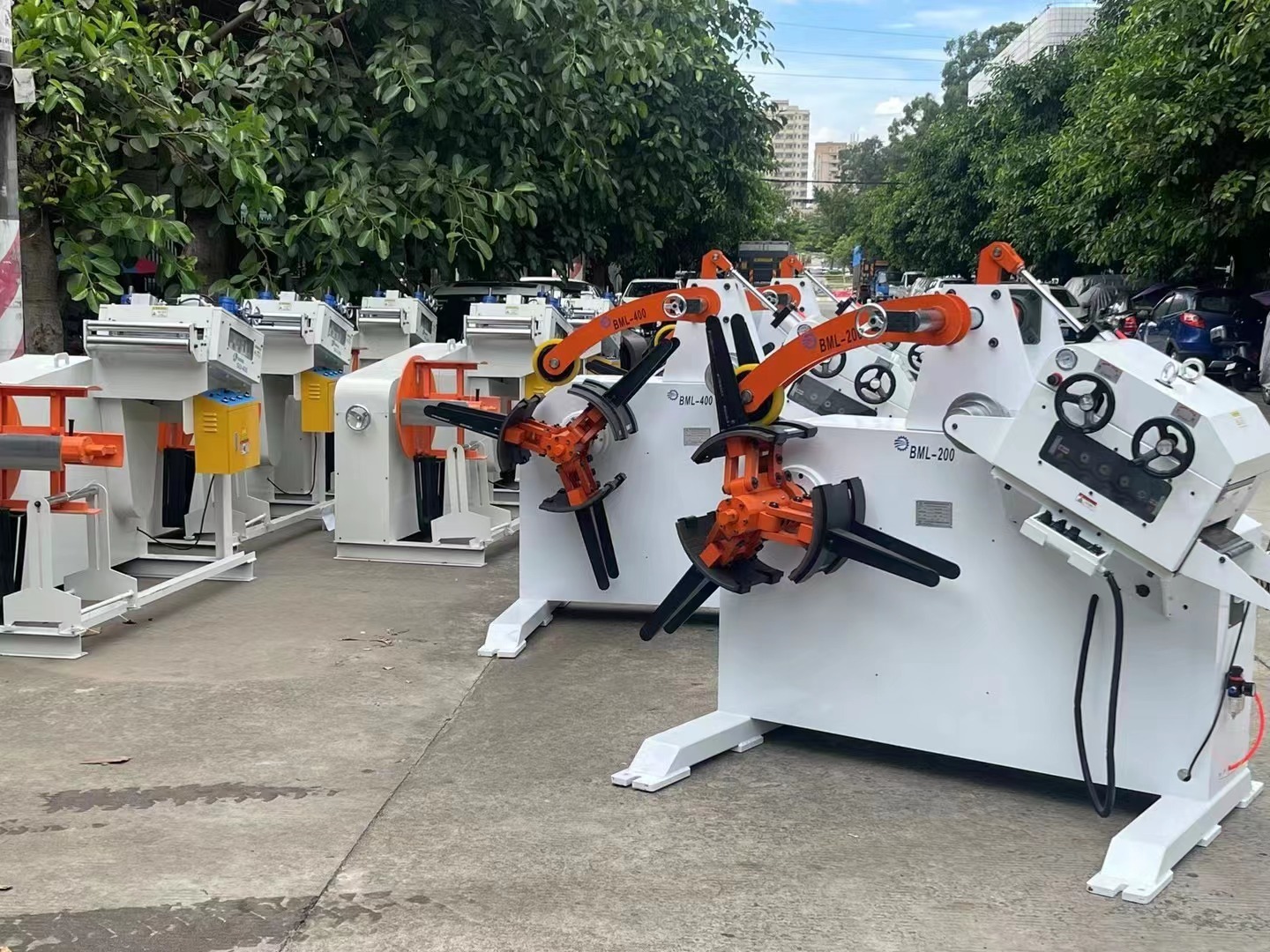 Standard Thin Sheet Decoiler Straightener with Openable Head for 0.3-3.2mm Metal Stamping and 800kg Max Load