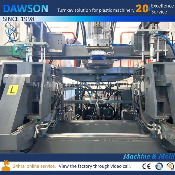 4 Screw Heating Zone Plastic Blow Molding Machine HDPE Jerrycan Bottle Production Line Clamping Force 270 KN Technology