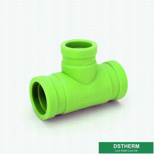 T fêmea de Ppr do igual do círculo PN20 superfície lisa de 20 - de 160mm para o sistema de fonte da água