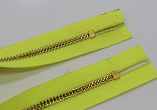 Close End Metal Double Head Zipper For Handbag , Luggage High End Zippers Bright Yellow Tape