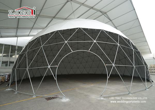 as barracas fortes do partido da abóbada Geodesic de 19m com tampa branca do telhado do PVC para filmes refletem