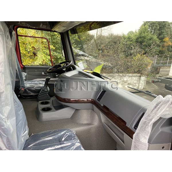 SINOTRUK Poids lourd livraison rapide camion tracteur Howo 371HP 6X4