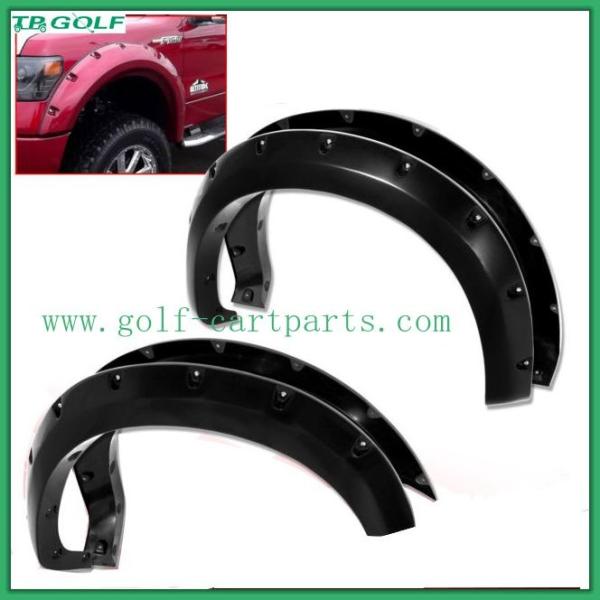 La defensa del carro de golf de la impulsión de Yamaha señala por medio de luces las llamaradas negras de la defensa del ABS F150