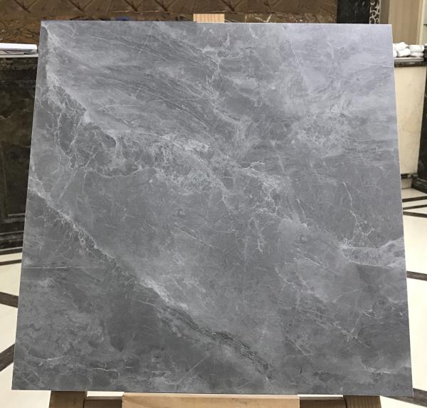 Carreaux rustiques en céramique de marbre gris 400x400 mm pour le salon et le sol vitré mat durable et les carreaux de mur pour la salle de bain