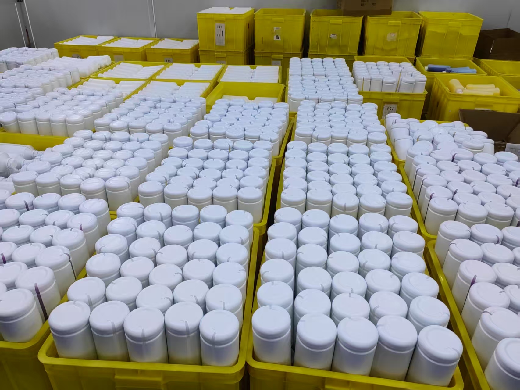 High Quality 1000ML CMYK Heat Transfer Textile Printing White DTF Printer Ink for Epson I3200 I1600 Xp600 1390 4720 Tx800 Head