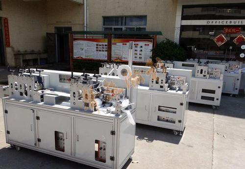 High Precision Non Woven Mask Making Machine , 220V / 380V Make Mask Machine