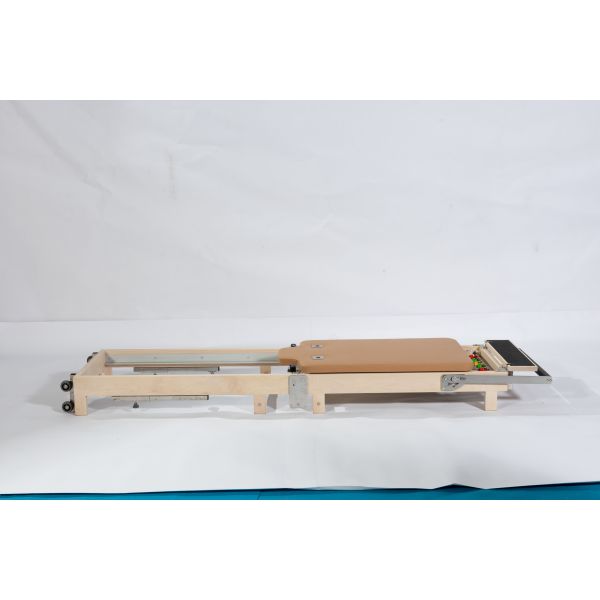 Foldable Maple Pilates Reformer U+PL015A with Fully Enclosed Sliding Track