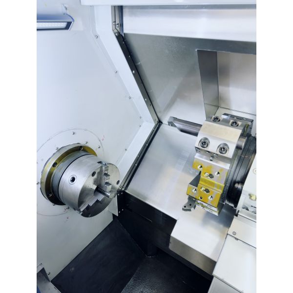 140mm X Axis Travel CNC Turning Center 50-3000r/Min 3 Axes Precision Machining