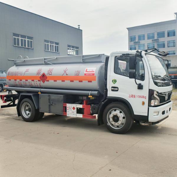 6 Wheels 5000l Fuel Oil Delivery Truck 150 - 250hp Horsepower Oil Transportation Truck