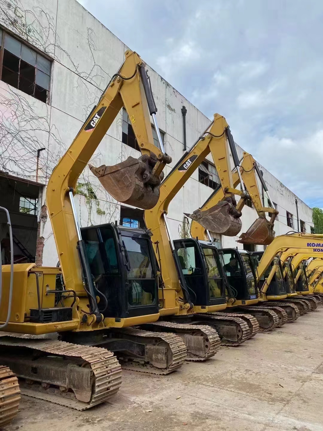 Использованный экскаватор Cat 307E Для строительной техники