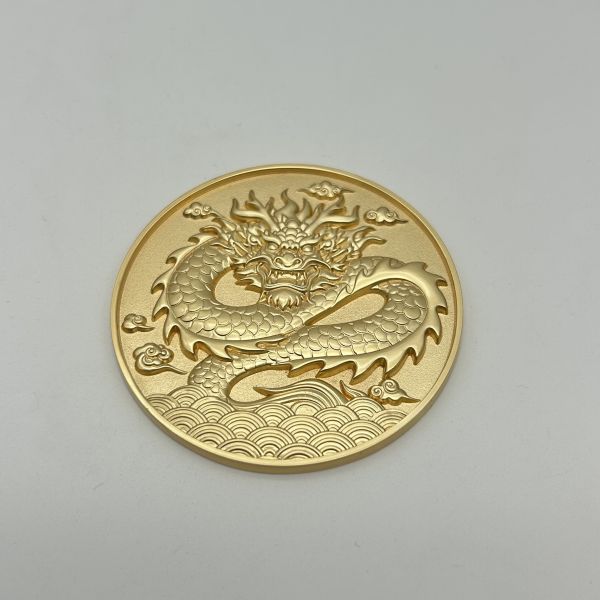 Zinc alloy challenge coins with customizable sizes plating colors and artwork perfect for marathons sports school and souvenir purposes