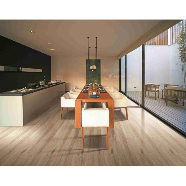 La porcelaine en céramique d'effet en bois de chêne de plancher couvre de tuiles la couleur jaune 36' d'or X24