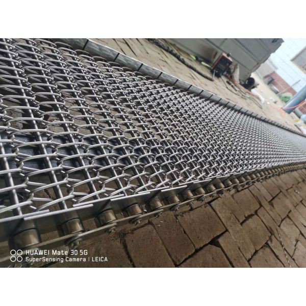 Stainless Steel Flat Wire Mesh Belt Food Processing Conveyor Belt Flat Flex Wire Belt for Drying Cooling Washing