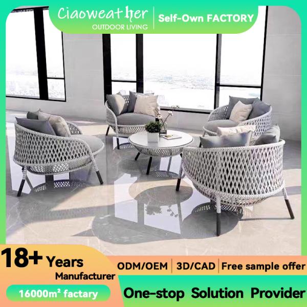 Silla de muebles de exterior de moda de cuerda de ratán Sofá con color y cojín personalizados Tejido resistente al agua de espuma exterior