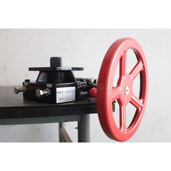 Hand Wheel Operated Manual Override Gearbox with Double Acting Aluminum Construction for Pneumatic Actuators