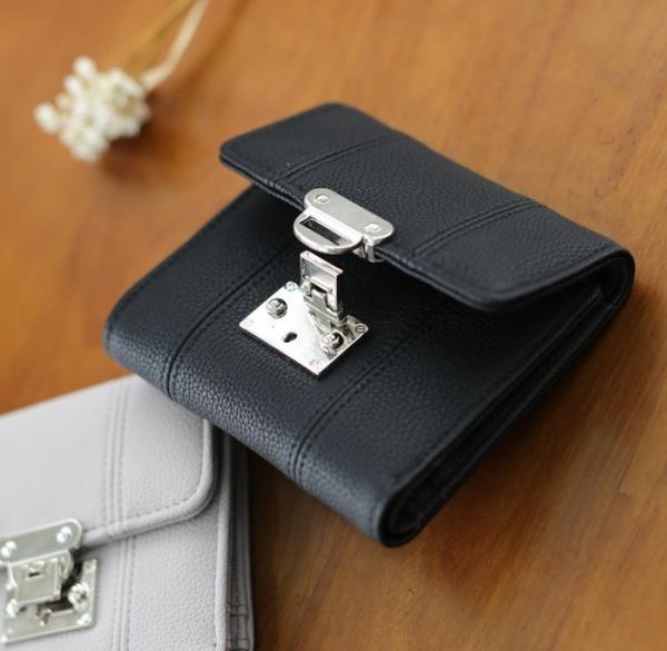 The new Ms. wallet short paragraph Korean fashion simple catch Purses