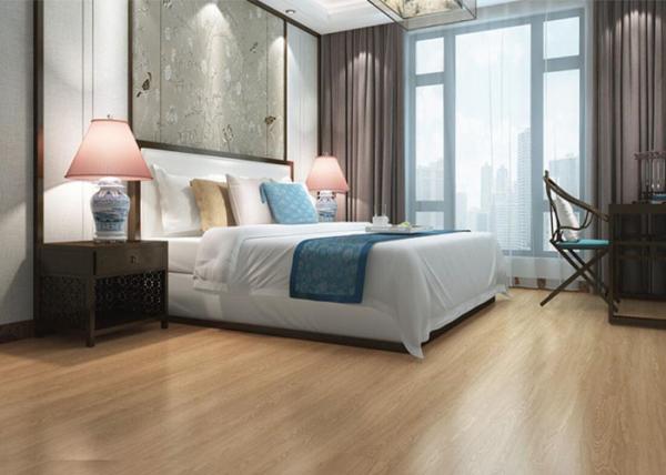 1.8mm Wearable  Peel And Stick Vinyl Plank Flooring