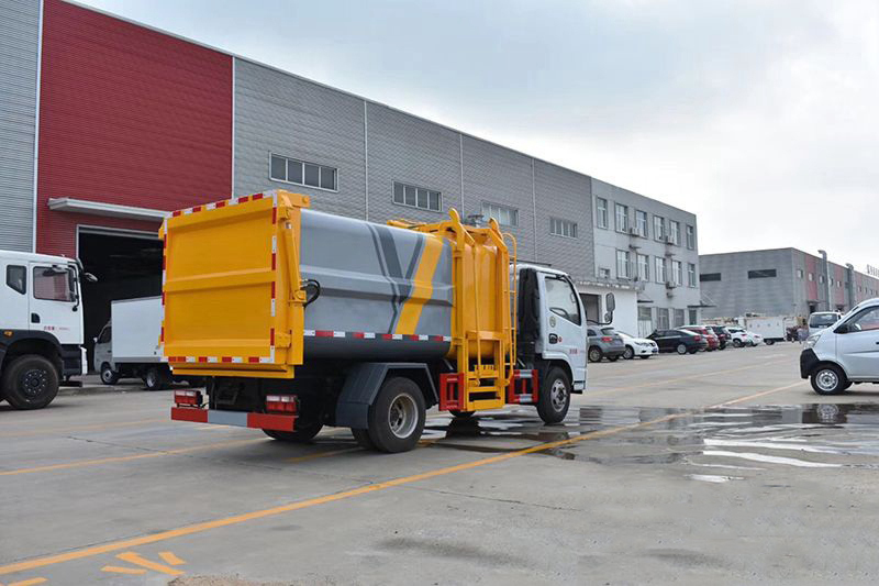 7m³ XDEM Dongfeng Dolika D6 Light-Duty Side-Loader Garbage Compactor Truck