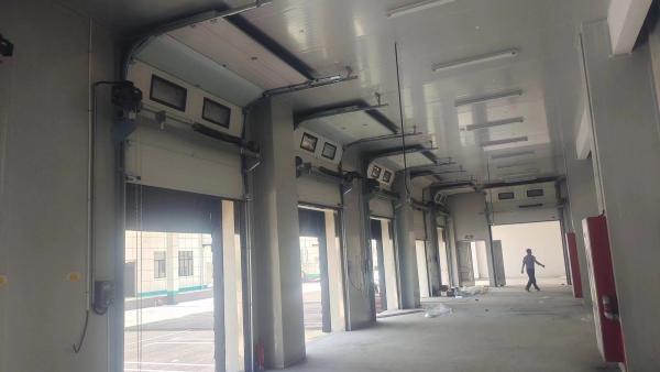 Durable Easy Operate Overhead Sectional Doors Attractive Industrial Entrance