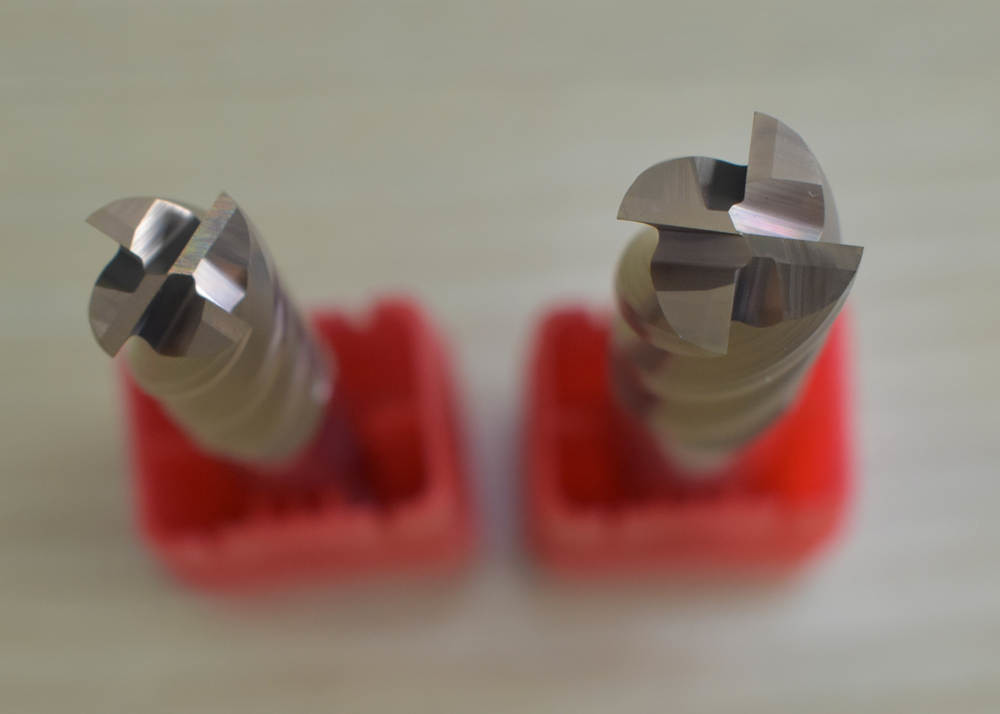 Профилировать торцевую фрезу 1.0mm спиральную для слабой стали